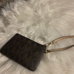 Michael Kors Bags - Michael Kors coin purse Michael Kors Bags - Michael Kors coin purse